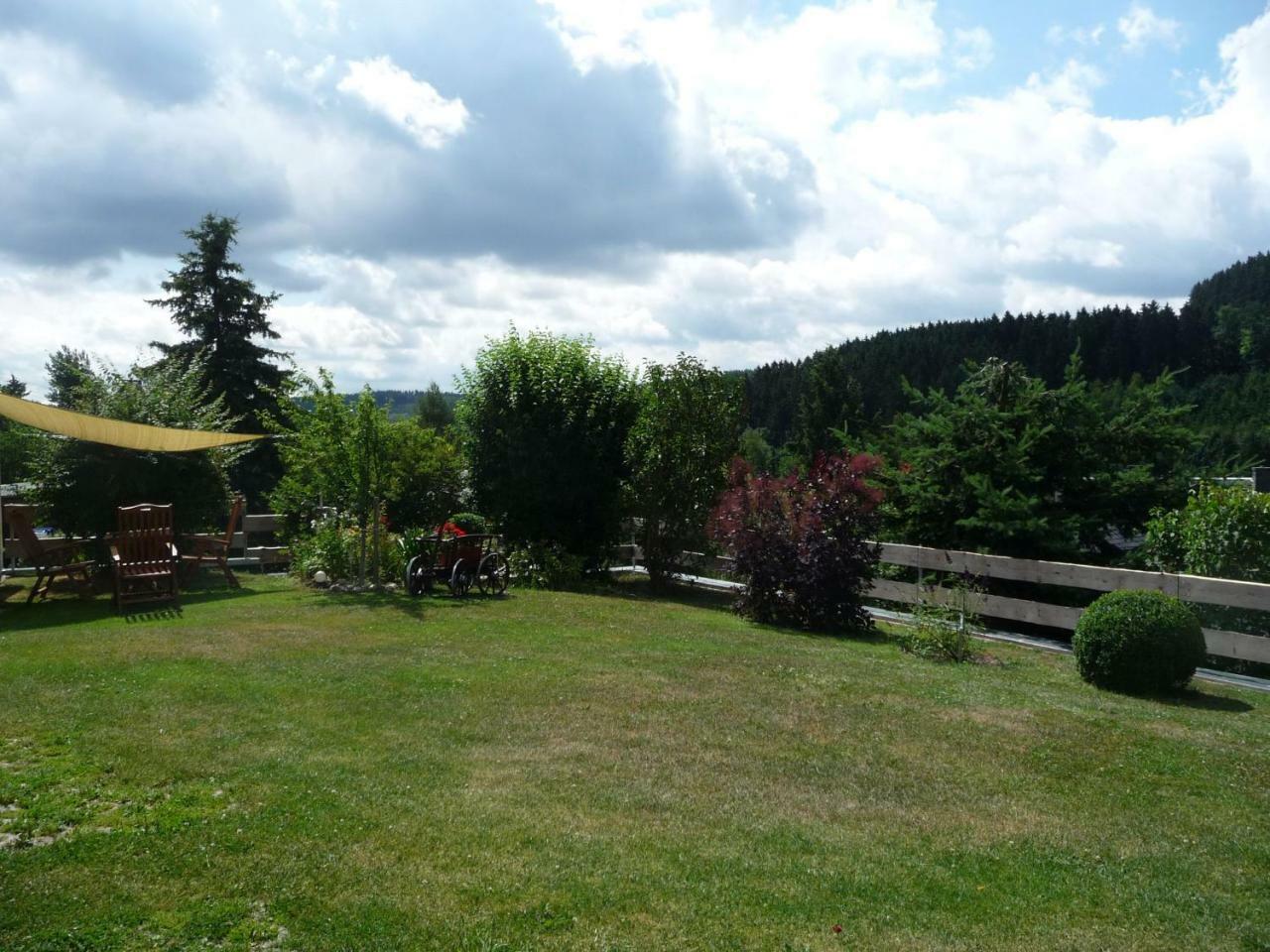 Ferienwohnung Poehlmann Bad Lobenstein Exterior photo